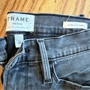 FRAME Le Skinny de Jeanne Jeans 26 Black Raw Hem Crop High Rise